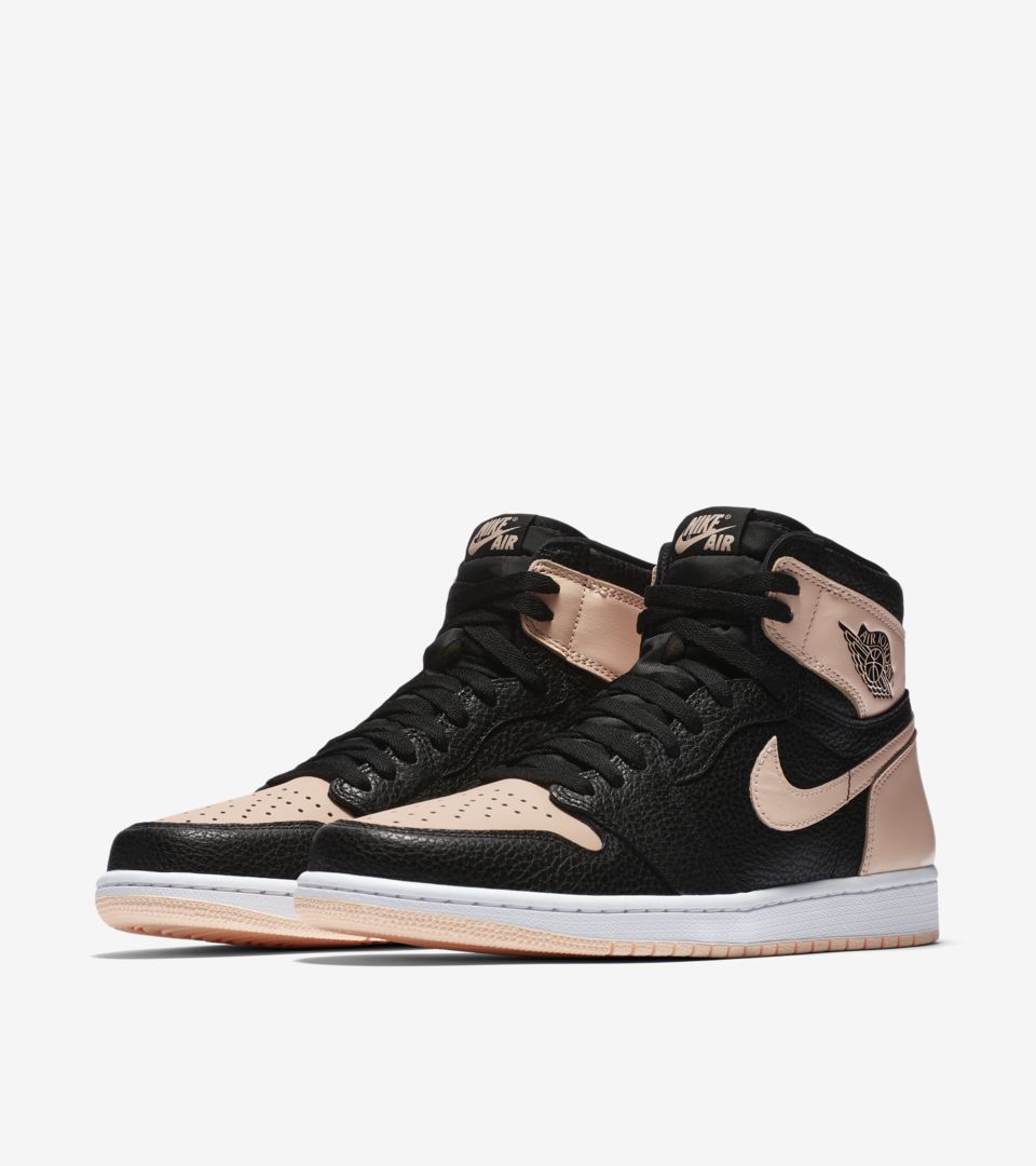 aj1 black pink
