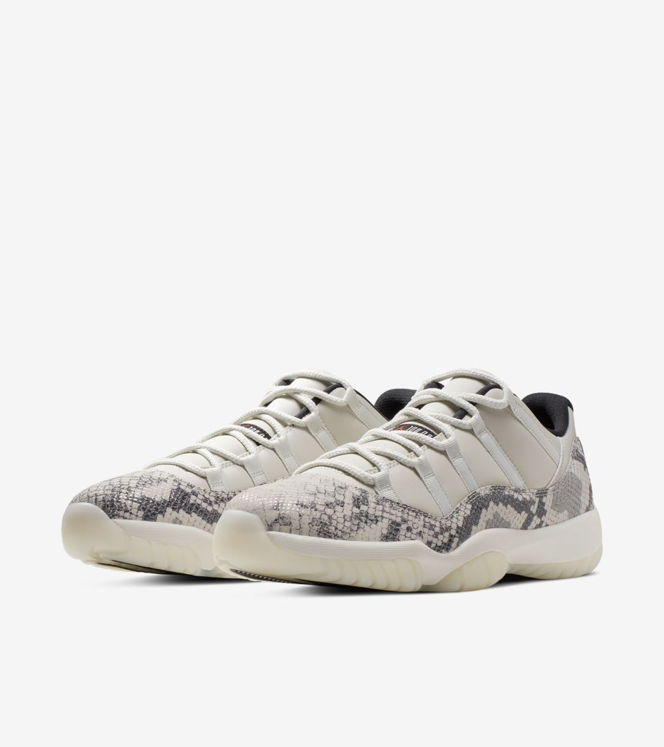 nike air jordan 11 low