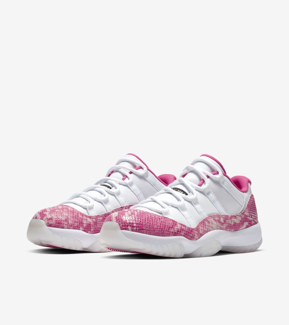 大人気のヘビ柄 Wmns Nike Air Jordan 11 White Pink 強烈なピンク Represent